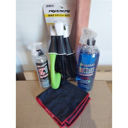 Maxima Pro Bike Cleaning Kit with brush set