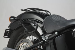 Side carrier SW Motech Right Harley 11-18